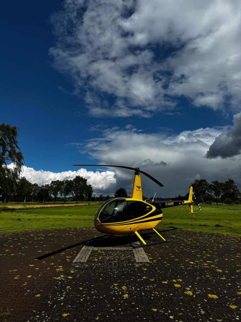 Genießen Sie den Frühling mit unseren Hubschrauber-Rundflügen!