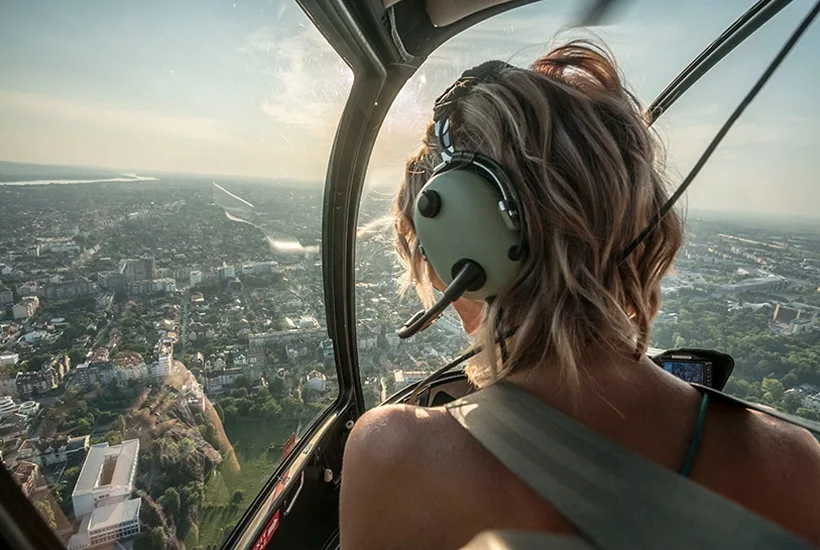 20 Min atemberaubender Hubschrauber Rundflug | 1 Person